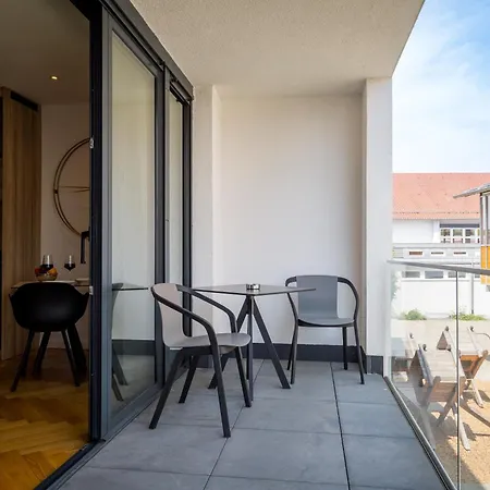 Living Timeless- Stylische Design Apartments Nahe Europa-Park Und Elsass Mit Balkon Und Privatem Parkplatz Meißenheim Exterior foto
