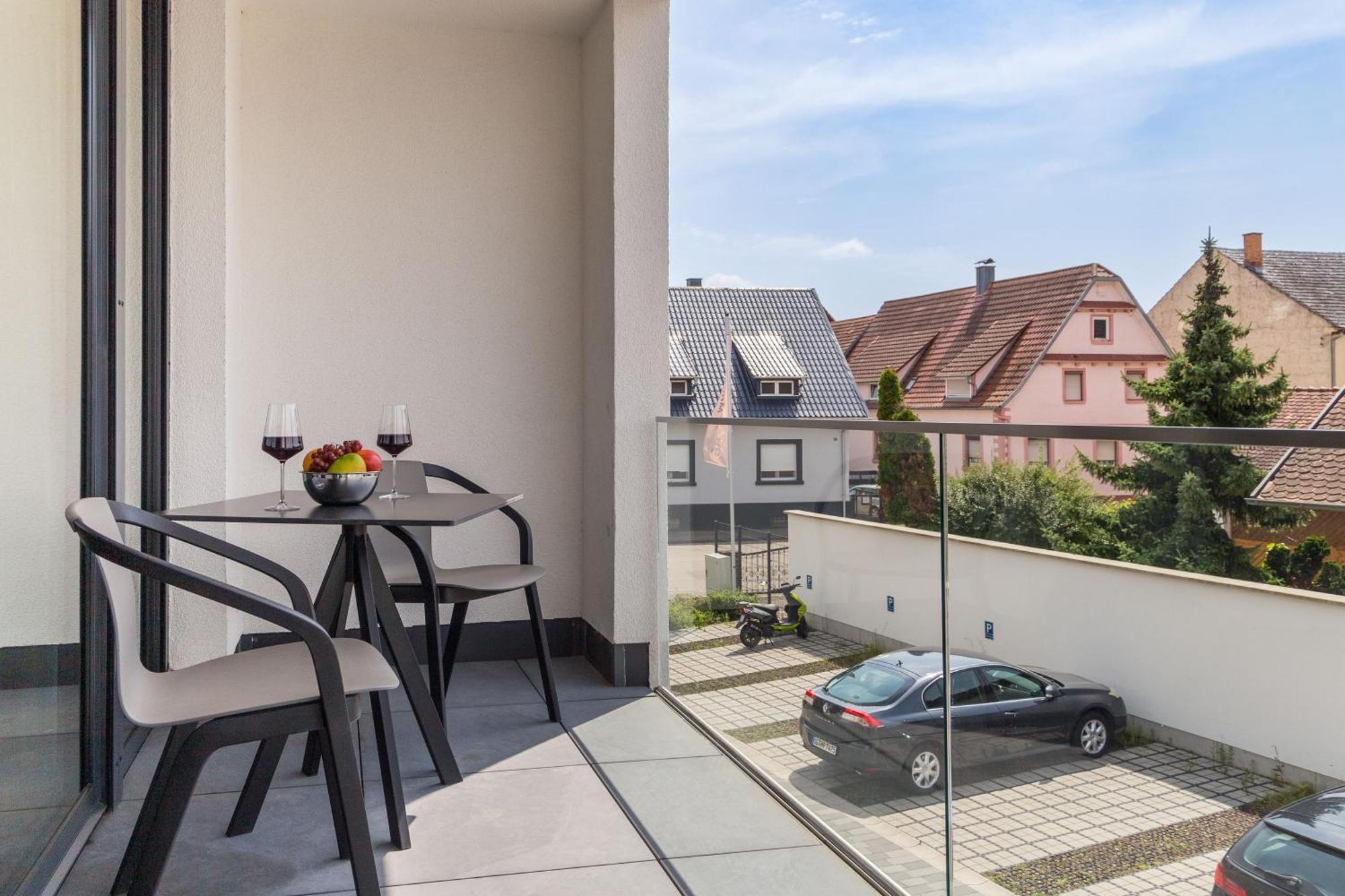 Living Timeless- Stylische Design Nahe Europa-park Und Elsass Mit Balkon Und Privatem Parkplatz * Meißenheim