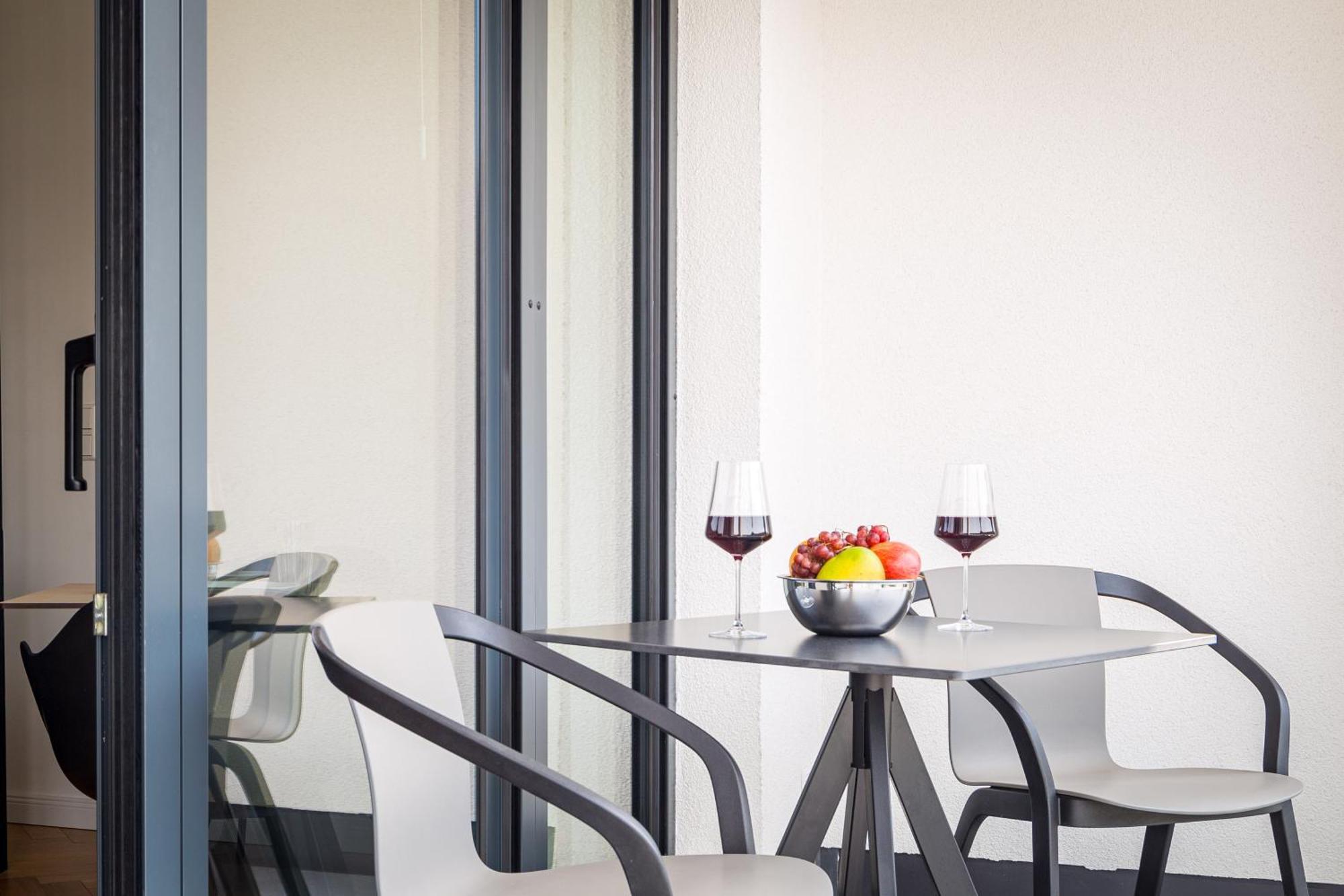 Living Timeless- Stylische Design Nahe Europa-park Und Elsass Mit Balkon Und Privatem Parkplatz Apartment
